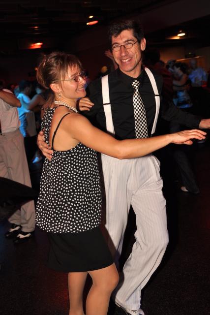 min 2010 11 13 fous swing 103